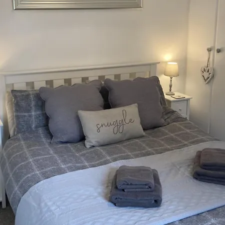 호텔 3 Bed In 86589